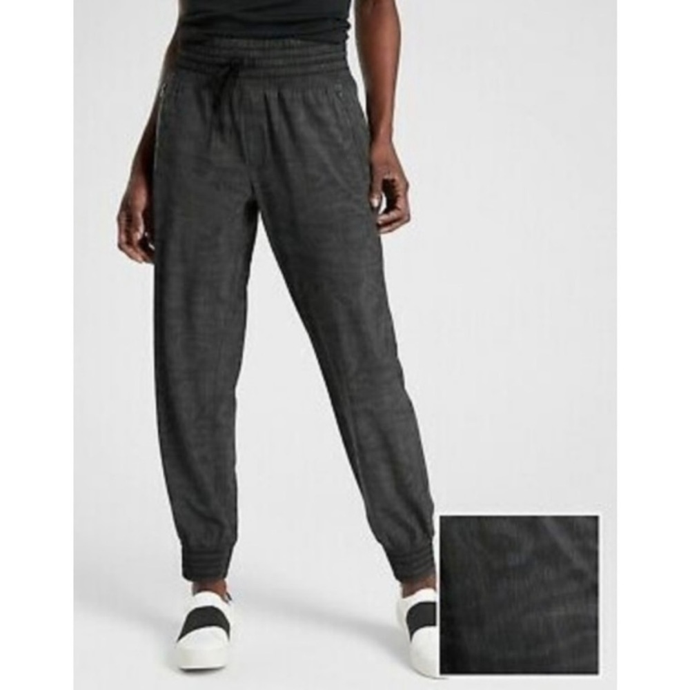 Athleta Camden Printed Jogger Pant in Black Moire - Picture 4 of 16